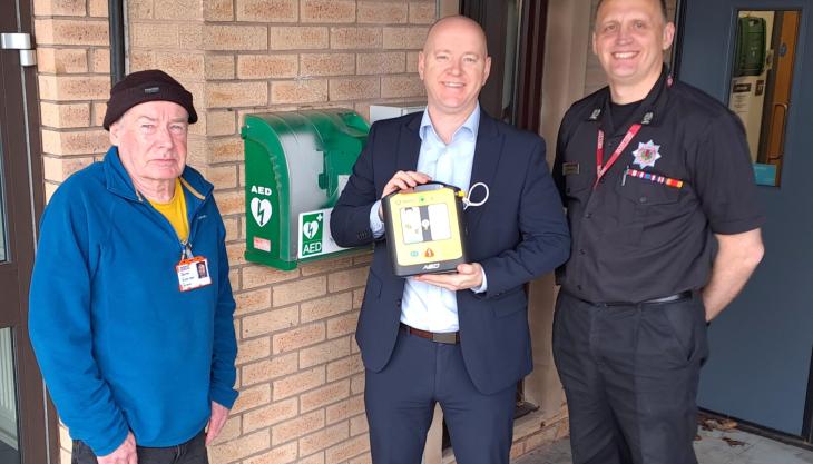 sfrs-and-rfm-install-defibrillators-in-fife-scaled.jpg