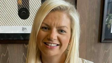 Jenna-Pollock-ABM-1068x1200-e1646711013421.jpg