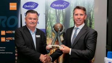 Derrycourt-Award-1200x800.jpg