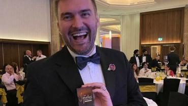 Andrew-Hulbert-CEO-Pareto-Signature-Awards-e1663073207801.jpg