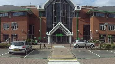 3840px-Asda_House_Leeds_19th_July_2014_001-1098x768.jpg