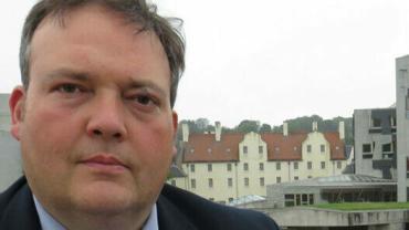JHJ-outside-Holyrood-e1665484000777.jpg
