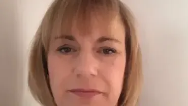 julie-jpg-e1674467934137.webp