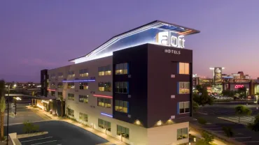 Aloft-Glendale-jpg.webp