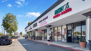 CostaMesa_WestportPlazaAndSquare_Gallery_5.jpg