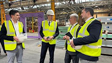 housing-minister-factory-visit-module-650.jpg