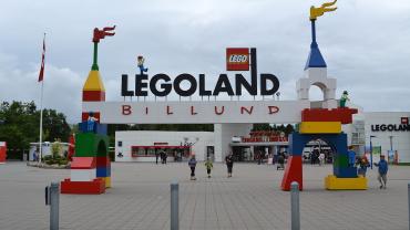 1620px-legoland-billund-6751086171.jpg