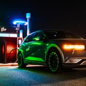 0bbb6b23-ecec-49cf-8610-43d89f9dc988_AutoTech_Header_FLO_Ultra_Dark.png