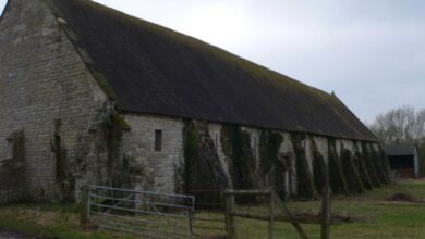 Hartpury Tithe Barn (Copyright © Eirian Evans)